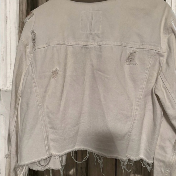 Hollister Women's Cream Denim Jacket - Picture 9 of 9